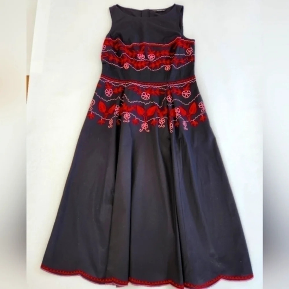 || eSHAKTI || black embroidered dress